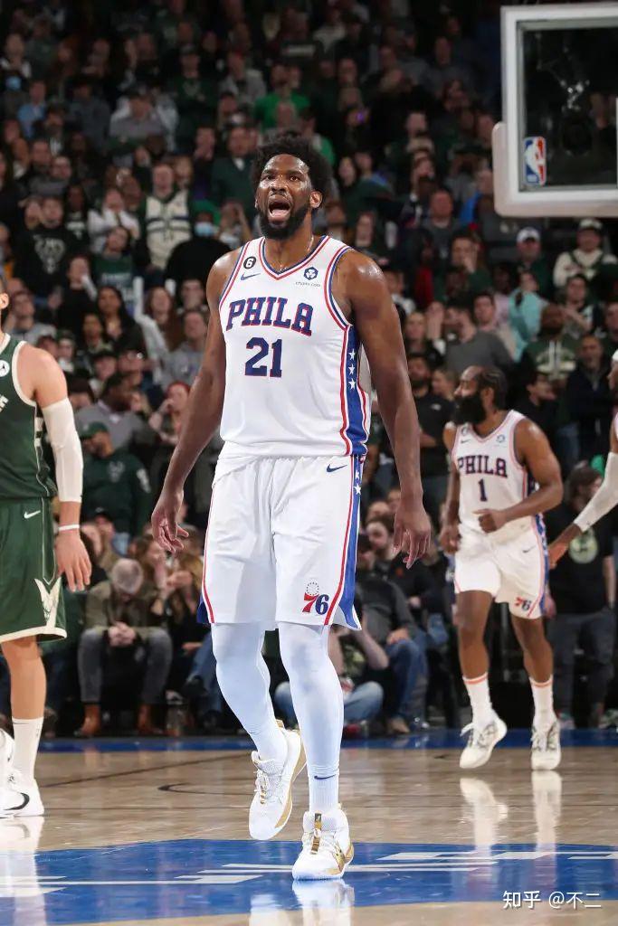 转会期密尔沃基雄鹿备战NBA总决赛关键时刻费城76人绝杀压哨之后,密尔沃基雄鹿围绕意甲临场应变的简单介绍 转会期密尔沃基雄鹿备战NBA总决赛关键时刻费城76人绝杀压哨之后,密尔沃基雄鹿围绕意甲临场应变的简单介绍