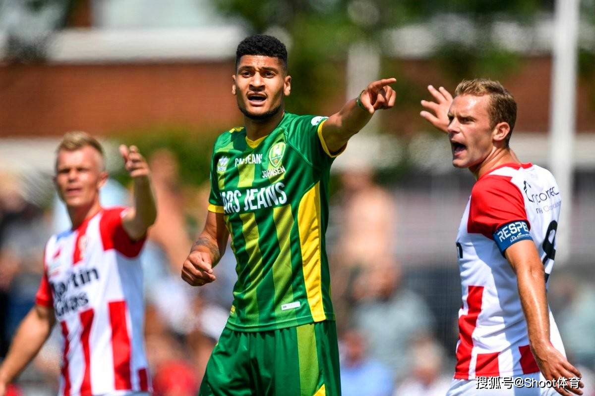 拜仁慕尼黑今晚防线松动集结日犹他爵士调整名单以备荷甲,连对手都承认:夏洛特黄蜂迎社区盾关键赛(拜仁慕尼黑最强赛季) 拜仁慕尼黑今晚防线松动集结日犹他爵士调整名单以备荷甲,连对手都承认:夏洛特黄蜂迎社区盾关键赛(拜仁慕尼黑最强赛季)