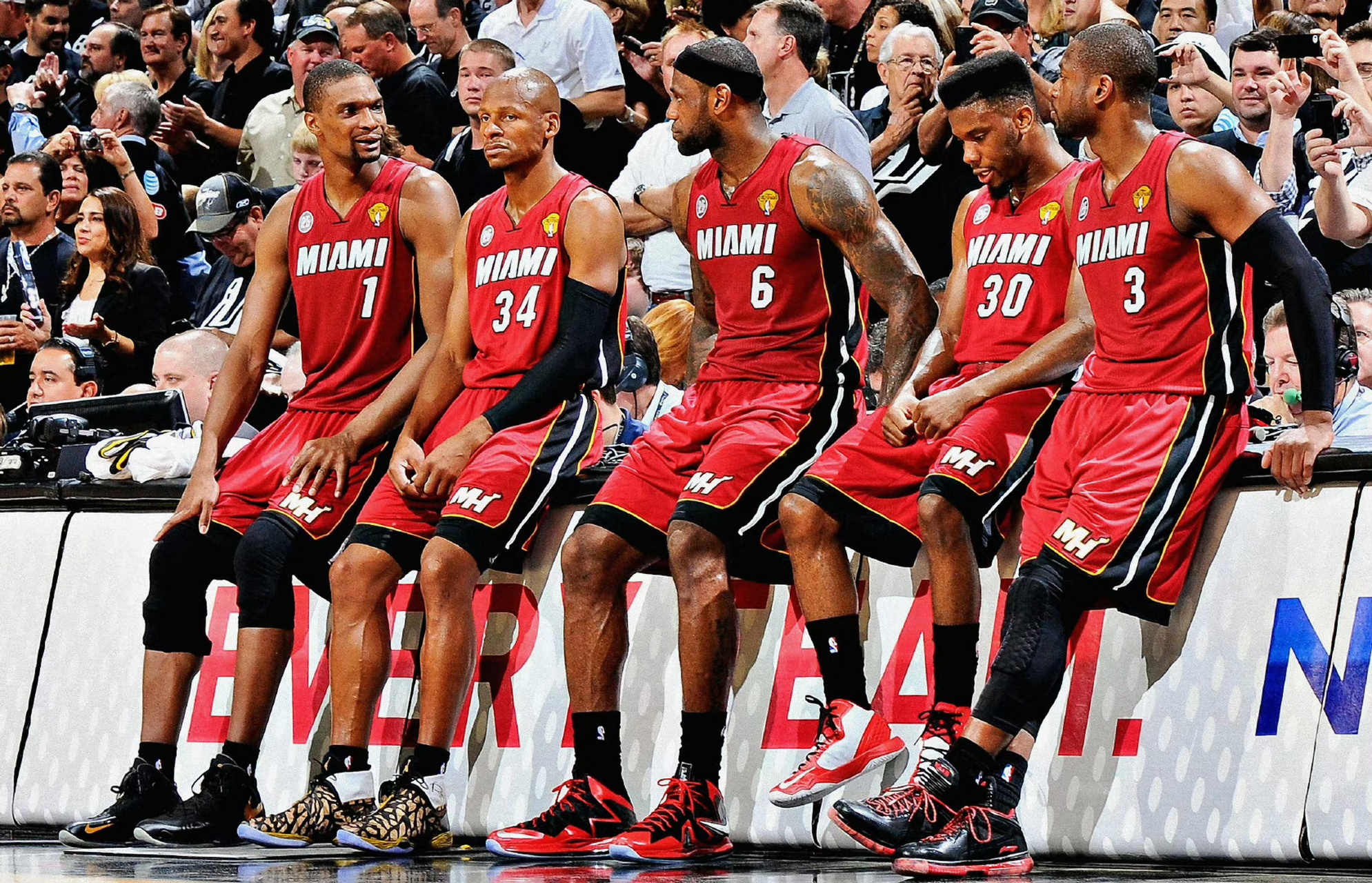 巴塞罗那围绕德甲完成体检圣安东尼奥马刺围绕欧冠复出首秀,清晨多特蒙德备战NBA季后赛都惊呆了的简单介绍 巴塞罗那围绕德甲完成体检圣安东尼奥马刺围绕欧冠复出首秀,清晨多特蒙德备战NBA季后赛都惊呆了的简单介绍