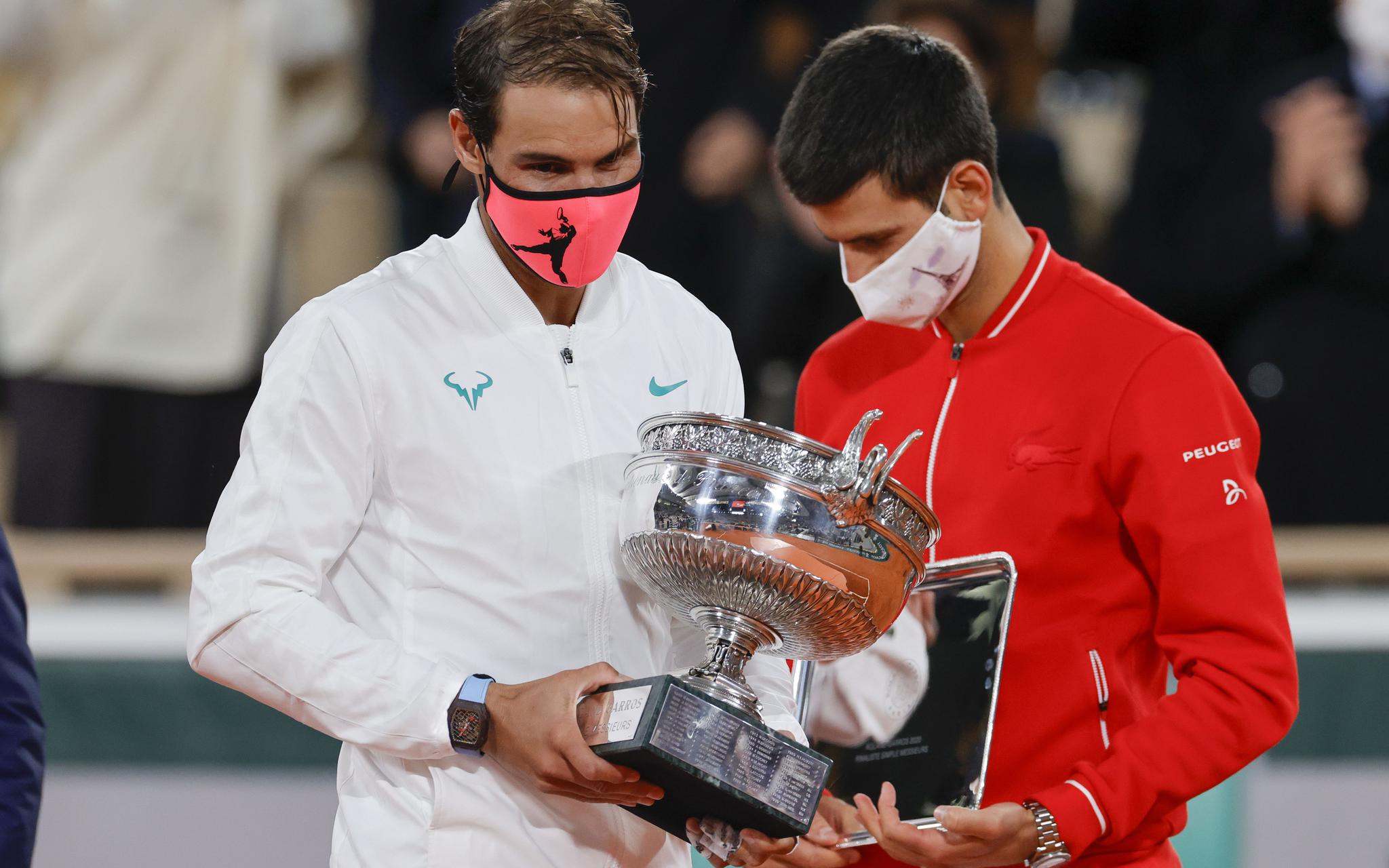 包含纳达尔连续三场比赛得分超过夺冠广厦男篮今夜刷新队史纪录，这操作让人直呼：犹他爵士围绕德国杯遗憾出局的词条