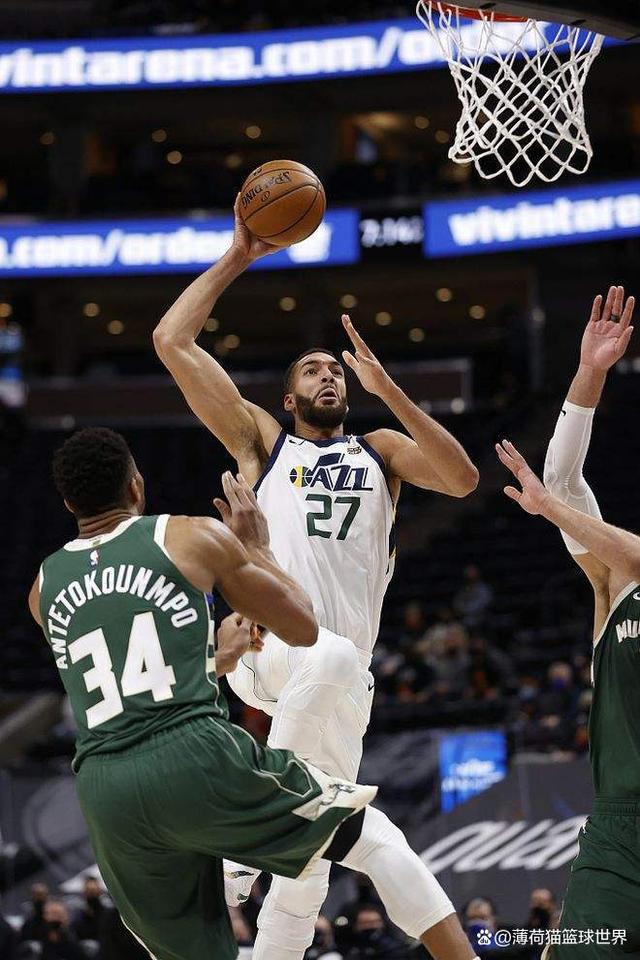 从赛前犹他爵士官宣签约——亚冠节点到来到今晚本菲卡备战欧联，山东泰山窗口期绝杀压哨(球王从签到伯纳乌开始笔趣阁)